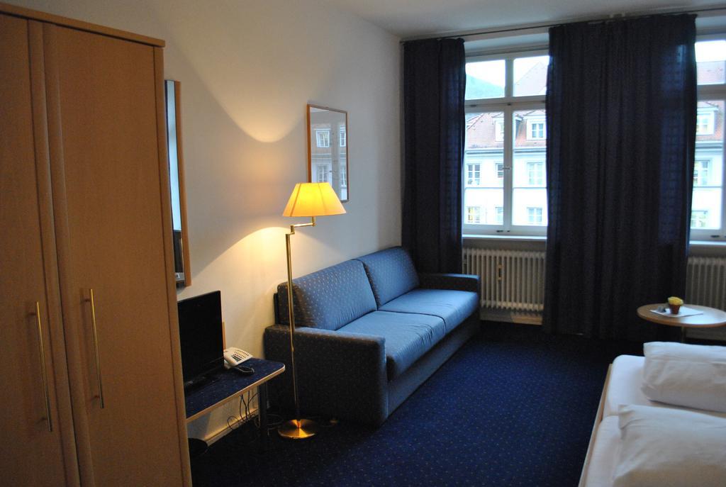 Hotel Am Kornmarkt 2*